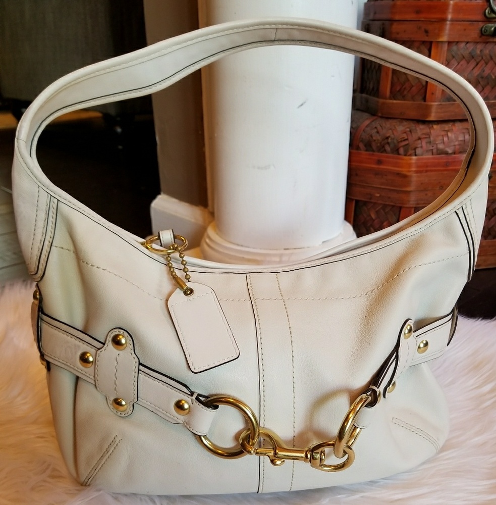 Super cute coach HANDBAG!